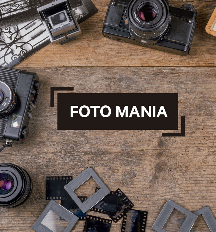 <it> Foto Mania</it>, cameras and lenses